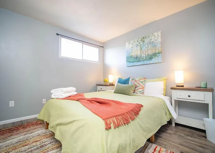 Modern, Oasis! Private Pool, Sleeps 12 * Tempe